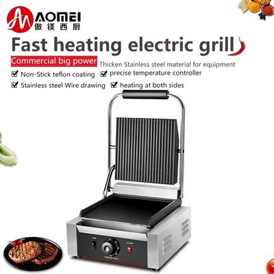 Grill électrique puissant avec une surface en fonte épaisse, au sommet en rainures et au fond plat